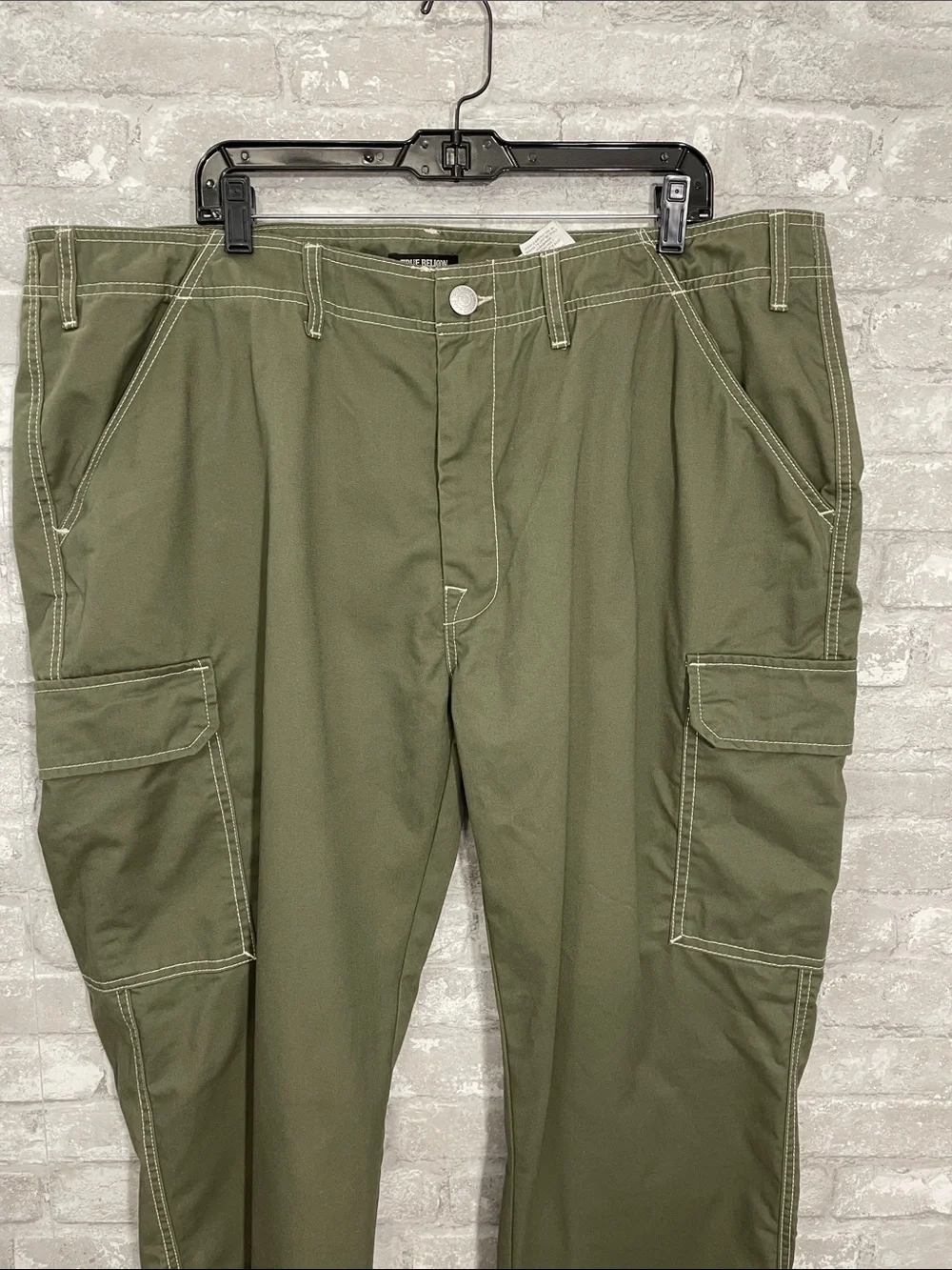 True Religion Men's Olive Cargo Pants with Multiple Pockets